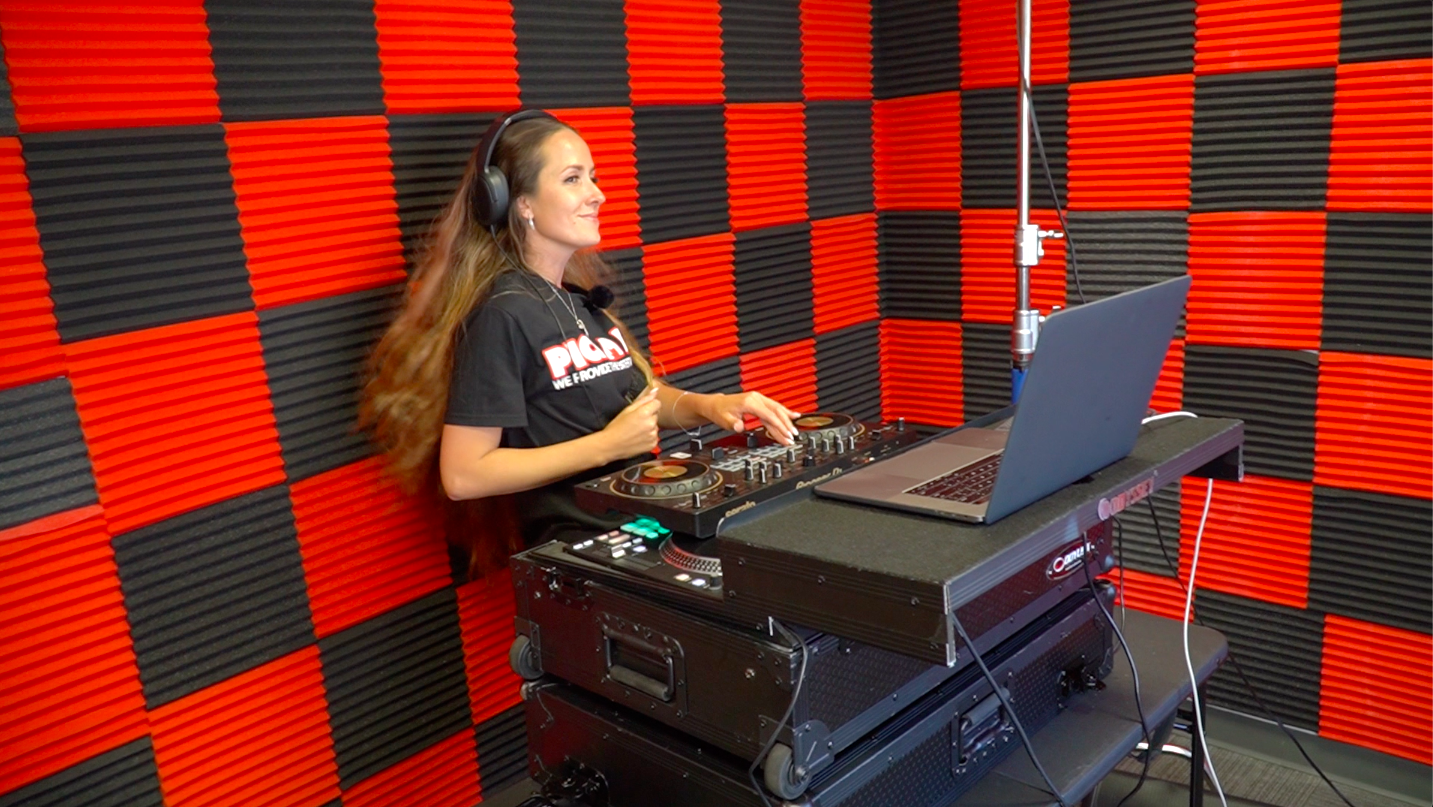 Student DJing at Cuts DJ Academy